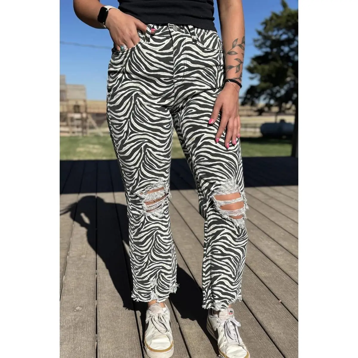 Women's High Waist Zebra Print Jeans, Western Style Stretch Cotton Pants with Ripped Knees for a Cowboy Look, Cowgirl