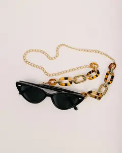 Powder Designs: Sunglasses Chain