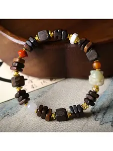 Original design Tarakan agarwood bracelet, Bodhi root, nine-tailed fox, Tianshan jade, new Chinese style bracelet.