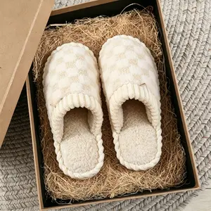 Women’s Men’s Winter Plaid Fuzzy Slippers, Cozy Warm Soft Thick House Shoes for Indoor Outdoor Comfort Stylish Checkered Slippers, Women's Shoes Girl Footwear