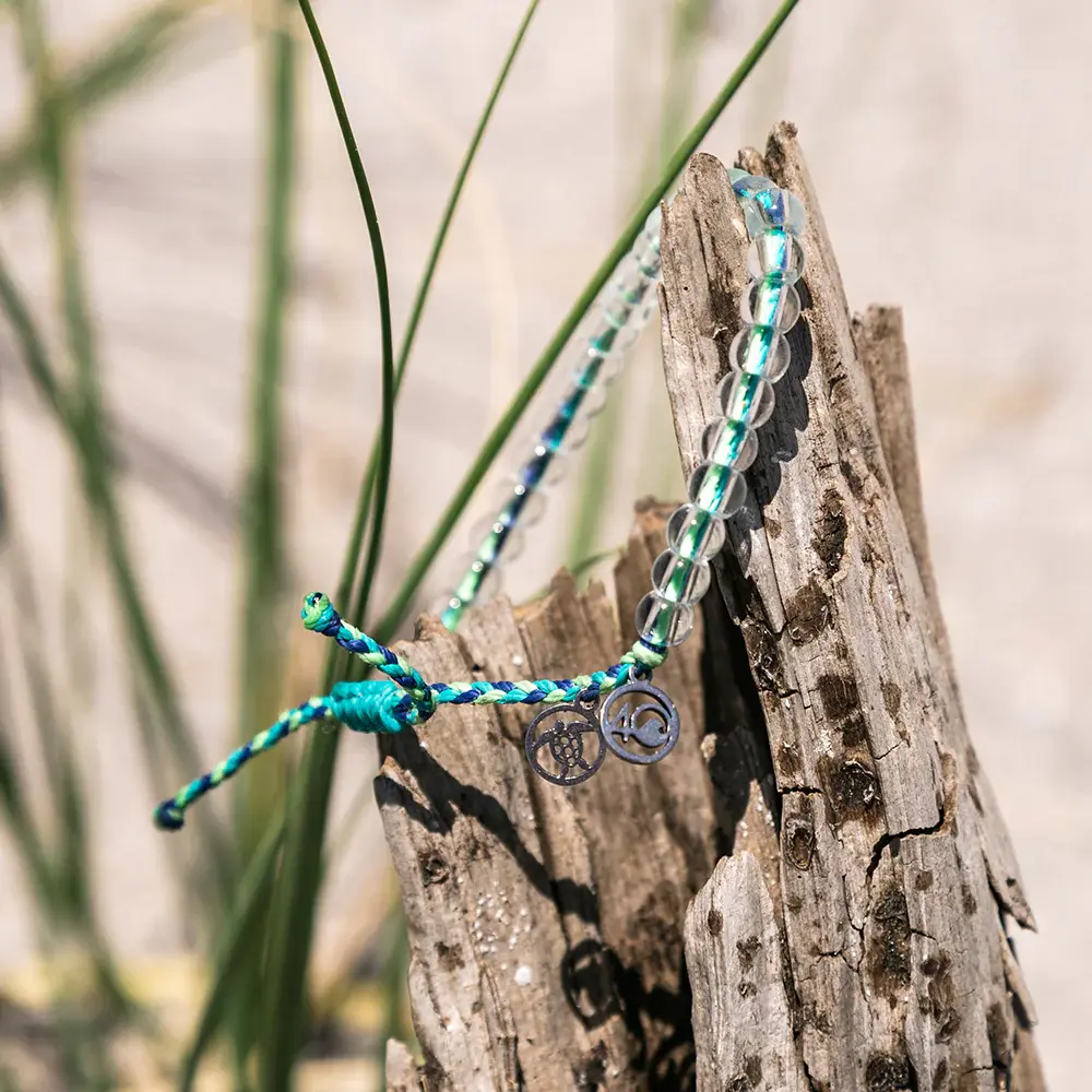 4Ocean Unisex Sea Turtle Beaded Bracelet - Lime, Aqua, & Blue - June 2024 Limited Edition