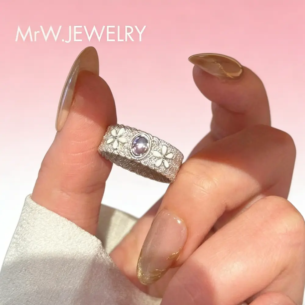 French Retro Palace-Inspired Ring Lavender Crystal & Enamel Floral Band for Elegant Style