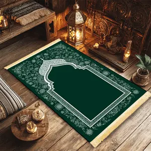 1pc Green Islamic Prayer Mat: 100% Polyester, Machine Washable, Indoor/Outdoor Use, Ideal for Pilgrimage & Meditation, Wall Art, Muslim Prayer Rugs