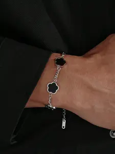 1-piece Stainless Steel Men's Fashionable Clover Bracelet, Suitable for Daily Wear