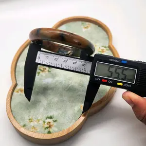 jade bangle
