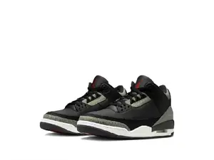 Anti-slip and wear-resistant retro basketballshoes, suitable for both men and women, inblue and red colors