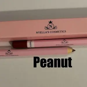 Lip liner-Peanut