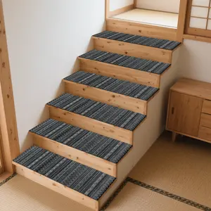 Non-Slip Stair Carpet, Step Protection Carpet, Decorative Bordered Stair Mat, Decorative Area Rug for Home Decoration & Bedroom Accessories - Suitable for Indoor, Outdoor Stairs & Multiple Scenarios