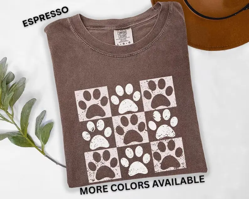 Comfort Colors Vintage Paw Print Shirt for Pet Lovers, Distressed Dog Cat Paw Shirt, Checkered Paws Tee, Retro Paws T-shirt, Gift for Pet Lovers