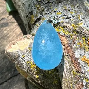 Sterling silver teardrop shape aquamarine pendant
