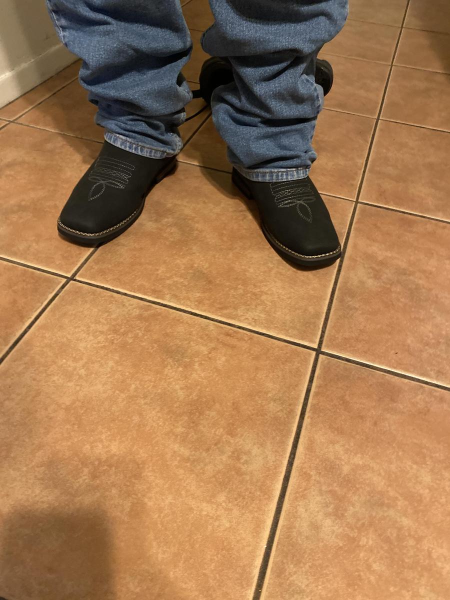 Item: Deep Black, US8.5(260mm)