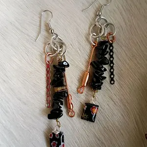 Earrings with Black Chips, Copper Chains, and Floral Design, Silver and Copper Finish, Handmade Jewelry