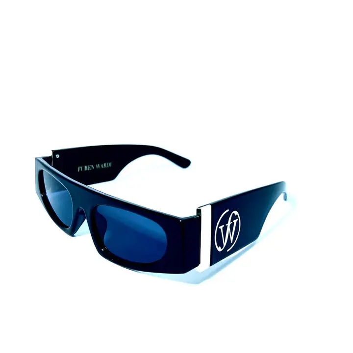 Keep Them Staring Sunglasses with Plastic Frame Standard Lens and Metal Logo for Stylish Protection