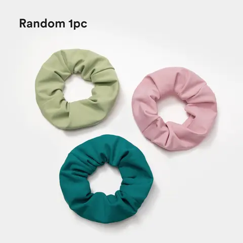 Halara Softlyzero Plush Random 1pc Solid Pleated Scrunchie