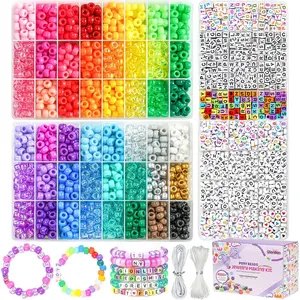 Kit de 4200 cuentas de pony para hacer pulseras, 48 colores, kit de pulsera de cuentas Kandi, 2500 caramelos de arcoíris, 1700 cuentas de letras de amistad con cuerdas elásticas de 65.6 ft