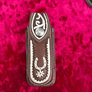 Knife case/ funda de navaja piteadas