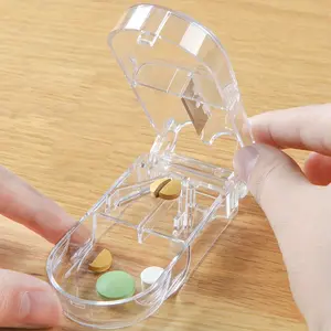 Transparent Medicine Cutting Box, Medicine Cutter, Medicine Dispenser, Medicine Breaker, Medicine Cutter Portable Dividable Pill Storage Box with Compartments for Vitamins and Medications