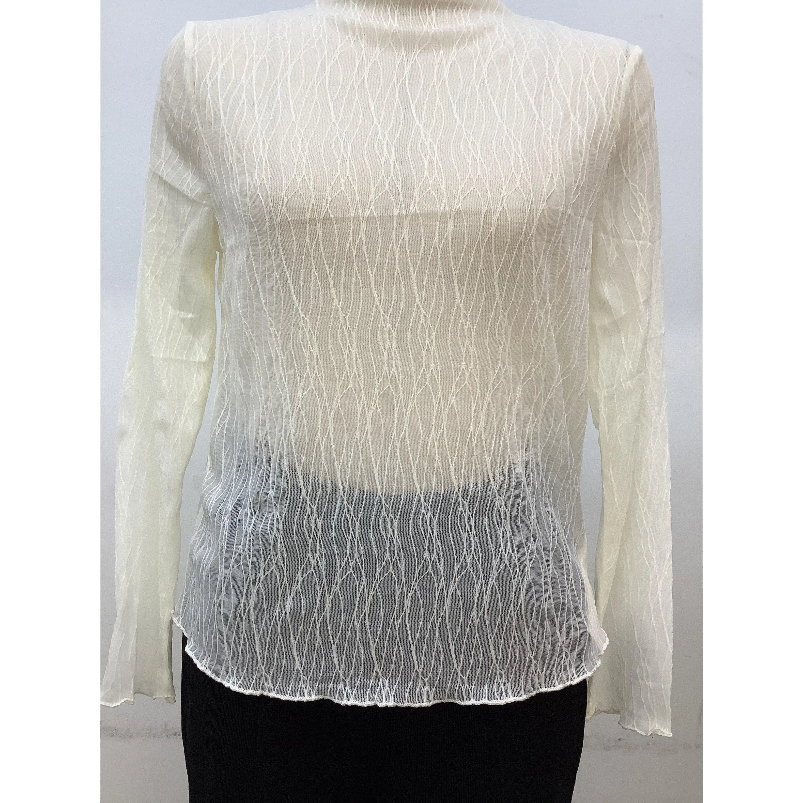 WAVE PATTERN LAYERED BLOUSE