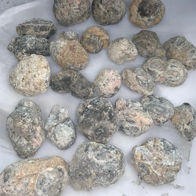 Large Geodes For Auction