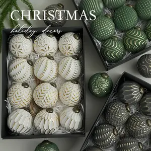 12pcs-3.15inch Christmas decorations, ornaments decor, 12 gold-painted Christmas balls set, suitable for Christmas tree decoration and festive scene arrangement. Exquisite and light luxury Christmas pendants. Christmas balls, party decorations