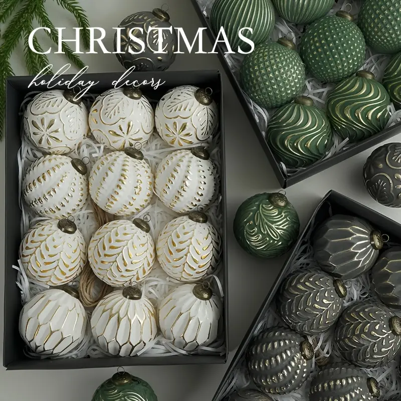 12pcs-3.15inch Christmas decorations, ornaments decor, 12 gold-painted Christmas balls set, suitable for Christmas tree decoration and festive scene arrangement. Exquisite and light luxury Christmas pendants. Christmas balls, party decorations