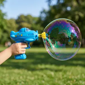 Cartoon Bubble Machine Gun Toy for Kids, Non Electric Mechanical Bubble Blaster with Bubble Solution Refills 10 Pack, Pink Giraffe or Blue Bubble Gun, Summer Outdoor Backyard Lawn Toy Gift