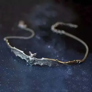 Gothic style dark punk bat collar retro niche old-fashioned cool creative personality accessories