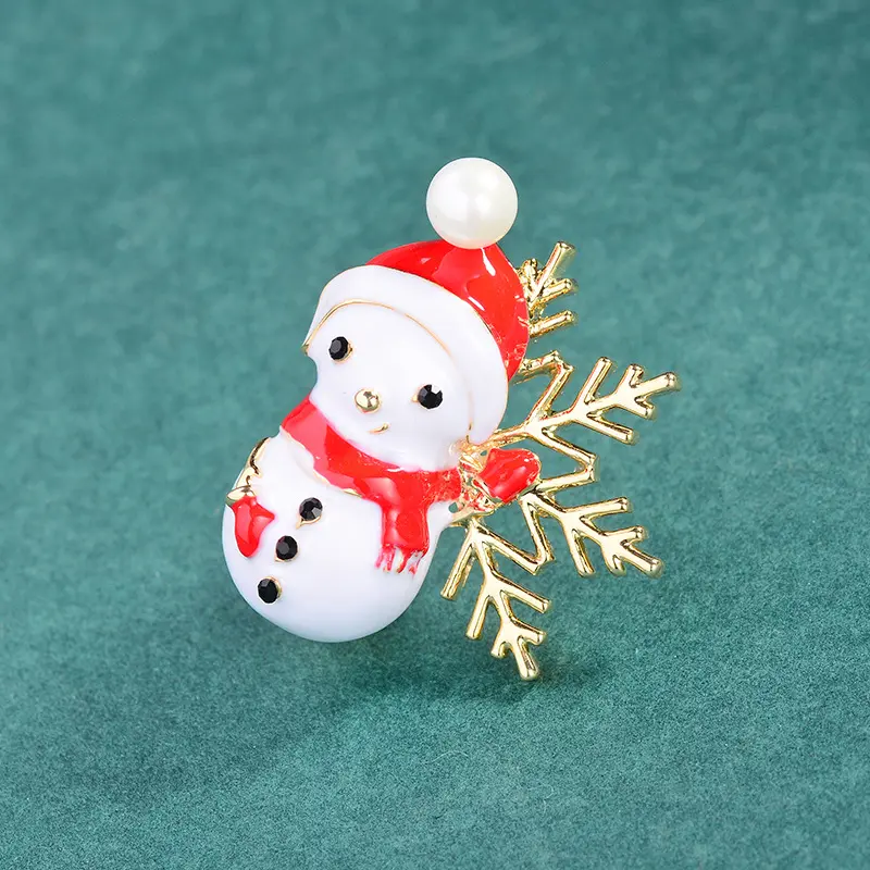 Romantic Snowman Collar Pin for Female, Cute Enamel Holiday Accessory with Sparkling Fur Hat, Creative Gift for Relatives, Christmas, Diamond Accents, Brooch, Cartoon, Enamel Painting, No, Furry Hat, Round, Snowflake-Shaped Diamonds, Safety Lock