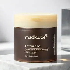 Medicube Viral K-Beauty Deep Vita C Facial Pads 70 Sheets Official Partner 500,000PPM Vitamin Water Three Vitamins Hydrating Resurfacing Toner Pads For Uneven Tone & Rough Skin Daily Brightening Care