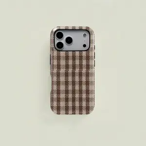 Brown and beige retro classic houndstooth pattern protective case, sturdy and durable 2-in-1 case, compatible with iPhone 17/16/15/14/13/12/11 Pro Max/Plus/Pro, Samsung Galaxy S25/S24/S23 Ultra series, simple and stylish phone case.
