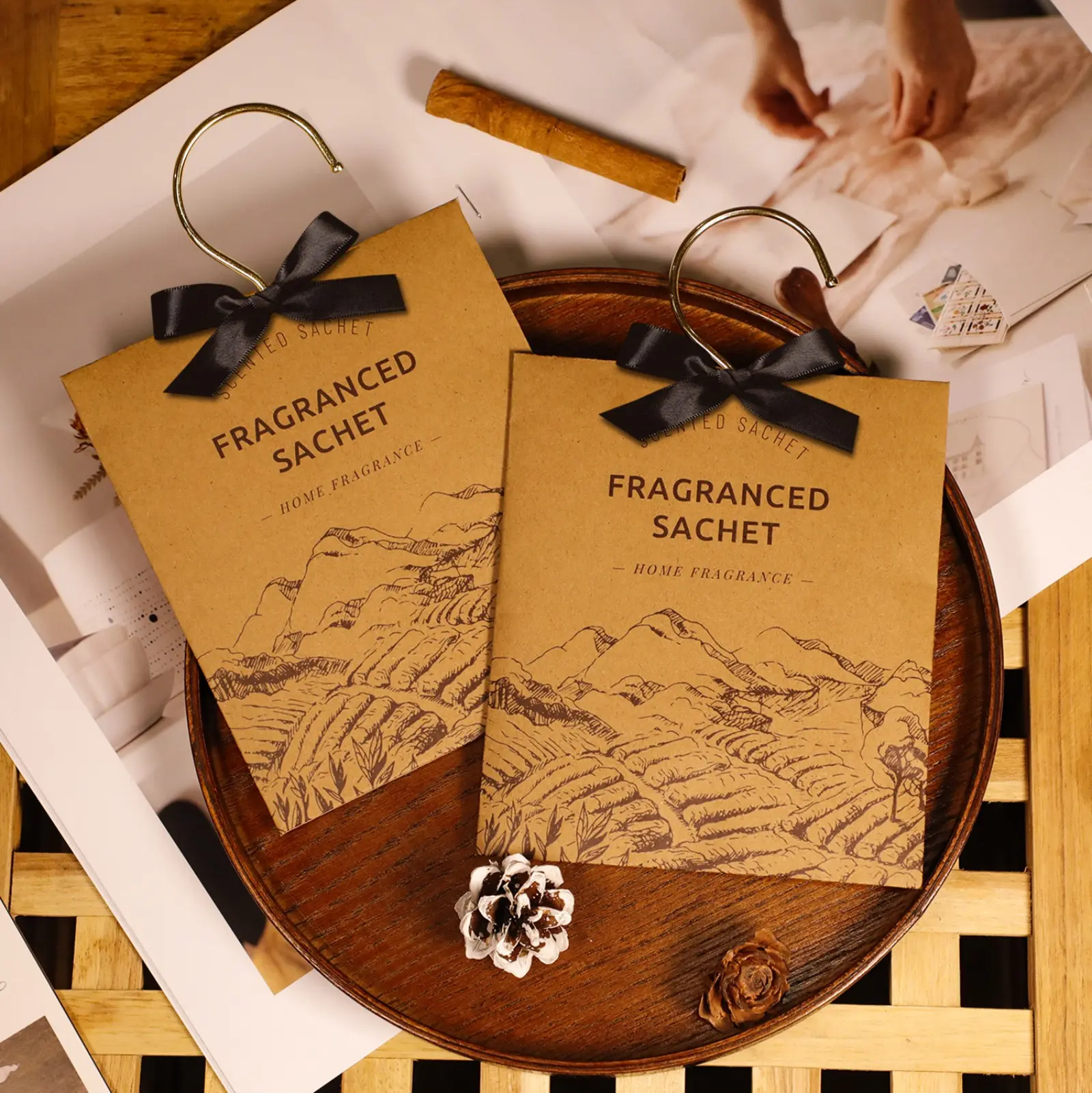 Sandalwood Futea Jasmine Fragranced Sachet 3-pack Solid Material for Indoor Car Air Freshening Drawers Wardrobes Long-lasting Scented Bags Home Fragrance Perfect for Loved Ones 13cm/5.1in*15cm/5.9in Durable Convenient Gift