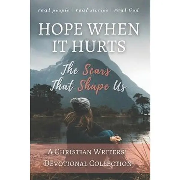 USED-Hope When it Hurts: The Scars that Shape Us: A Christian Writers' Collection (LARGE PRINT EDITION) by Lacey, Michael (Paperback)