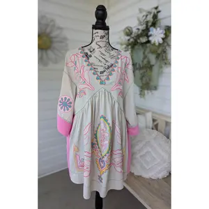 BlueVelvet Floral Embroidered Mini Dress