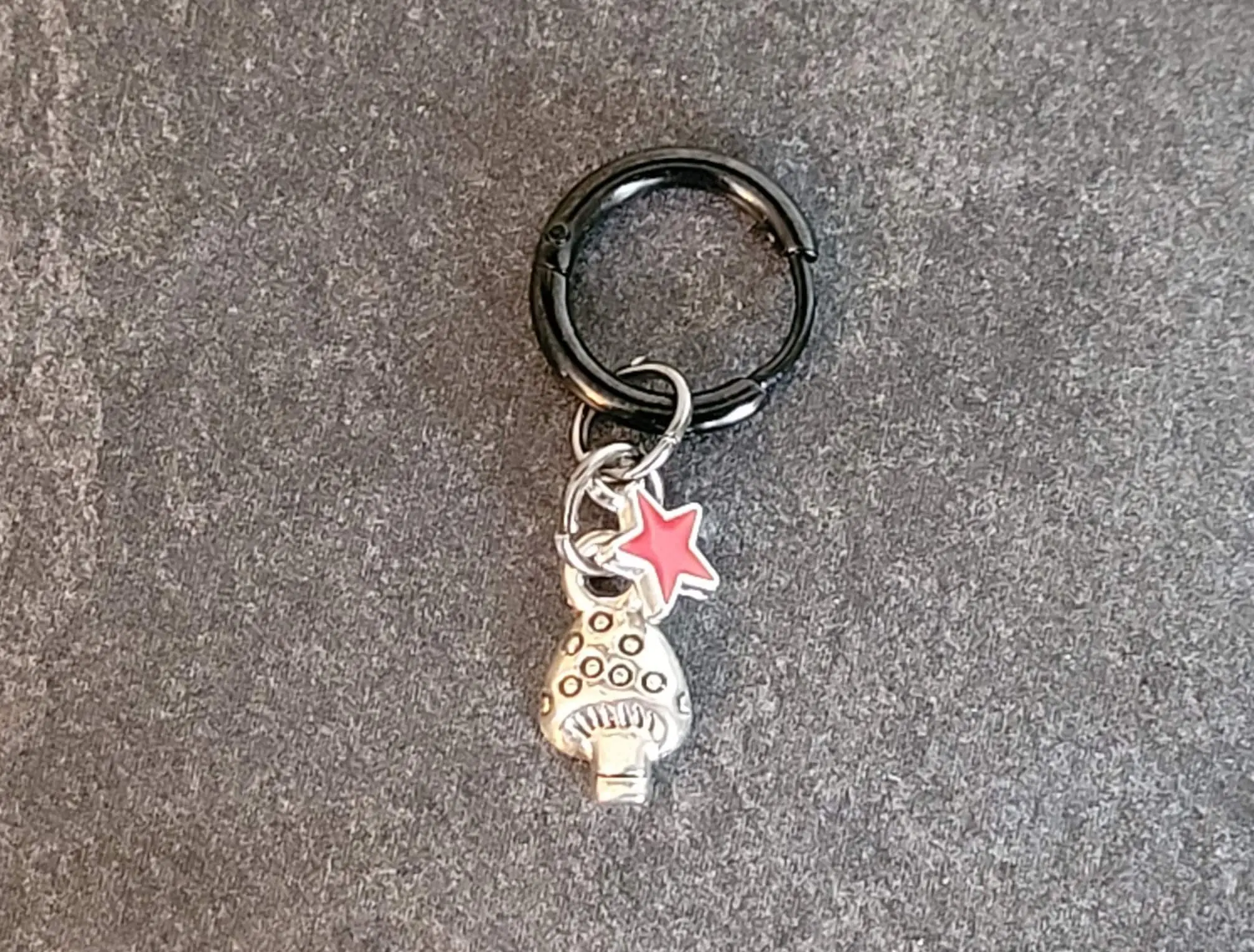 18g Daith Tragus Rook Conch Mushroom Red Star Black Hinged Clicker Ring Hoop Dangle Charm Earring cartilage piercing ear 10mm jewelry silver