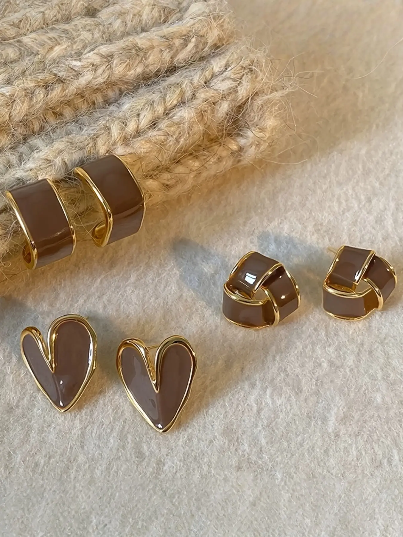 French Vintage Elegance Geometric Heart Glazed Stud Earrings Set, 3 Pairs for Women, Daily Wear, Party, Holiday Events, Fashionable Earrings, Ear Studs