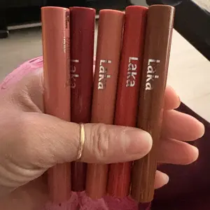 Product Review of [Laka] Easy Glide Lip Liner — Quick-Setting, Creamy Blurring Color with Smooth Application from J**r M** R**a