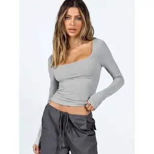 Women’s square-neck long-sleeve fitted cropped T-shirt, Summer 2024, casual solid-color square-neck slim-fit T-shirt, women’s T-shirt, minimalist basic top, trendy fashion, office/date/party women’s clothing, outdoor top GARMENTARY