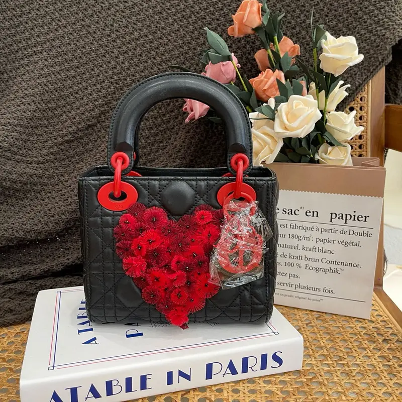 Pre-owned Dior Leather tote bags Mini Lady Calfskin Black Red (mm0917d4)