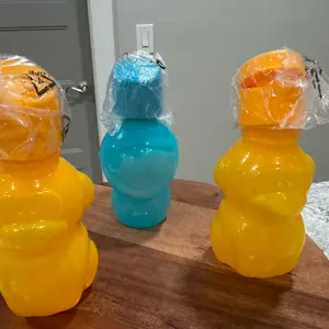Juego de 3 vasitos para niños. Tupperware
