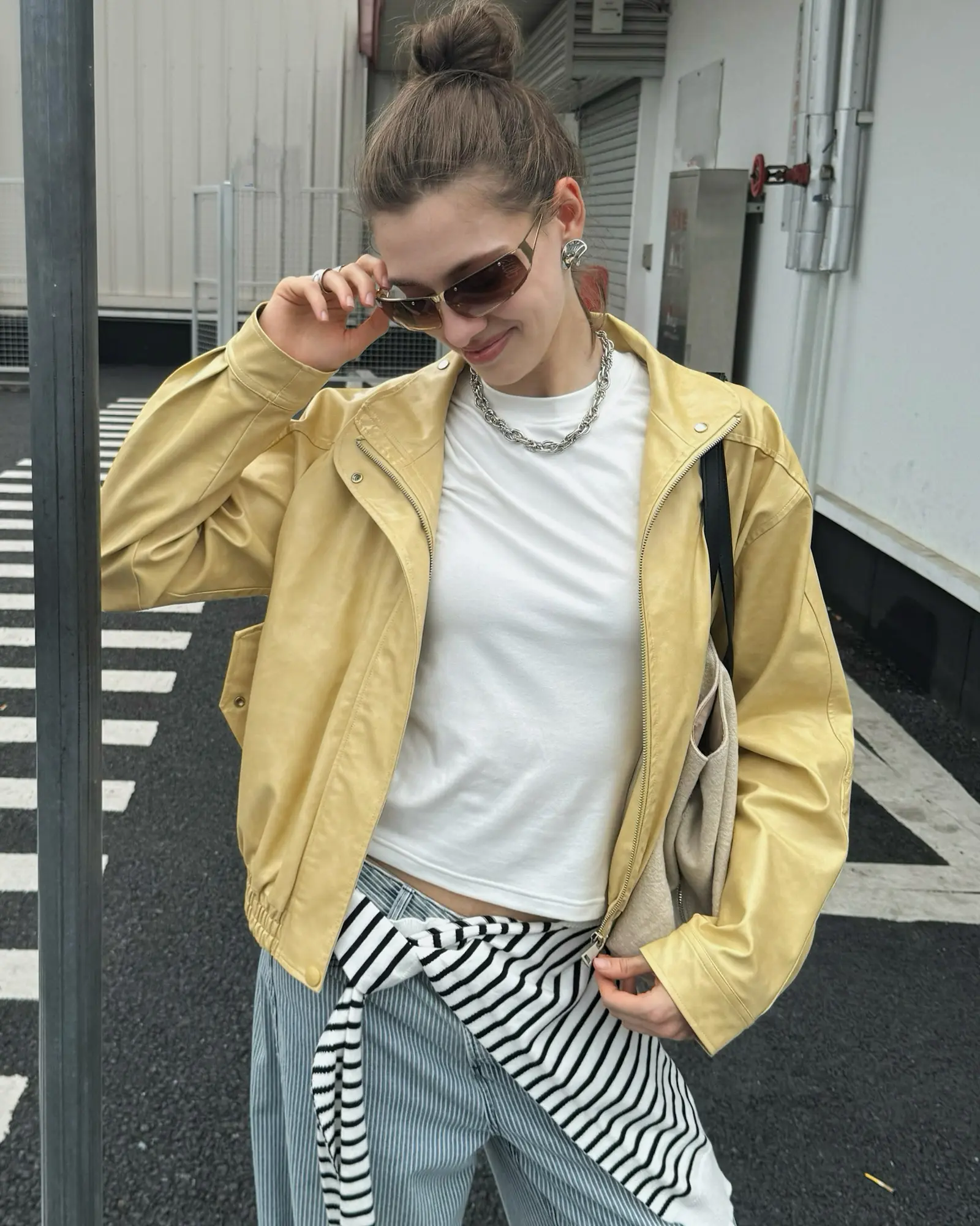JCCC SHADOW Women's Oversized Casual Bomber Jacket, Long Sleeve Zip Up Tops with Pockets for Everyday Fall Outfits, Style