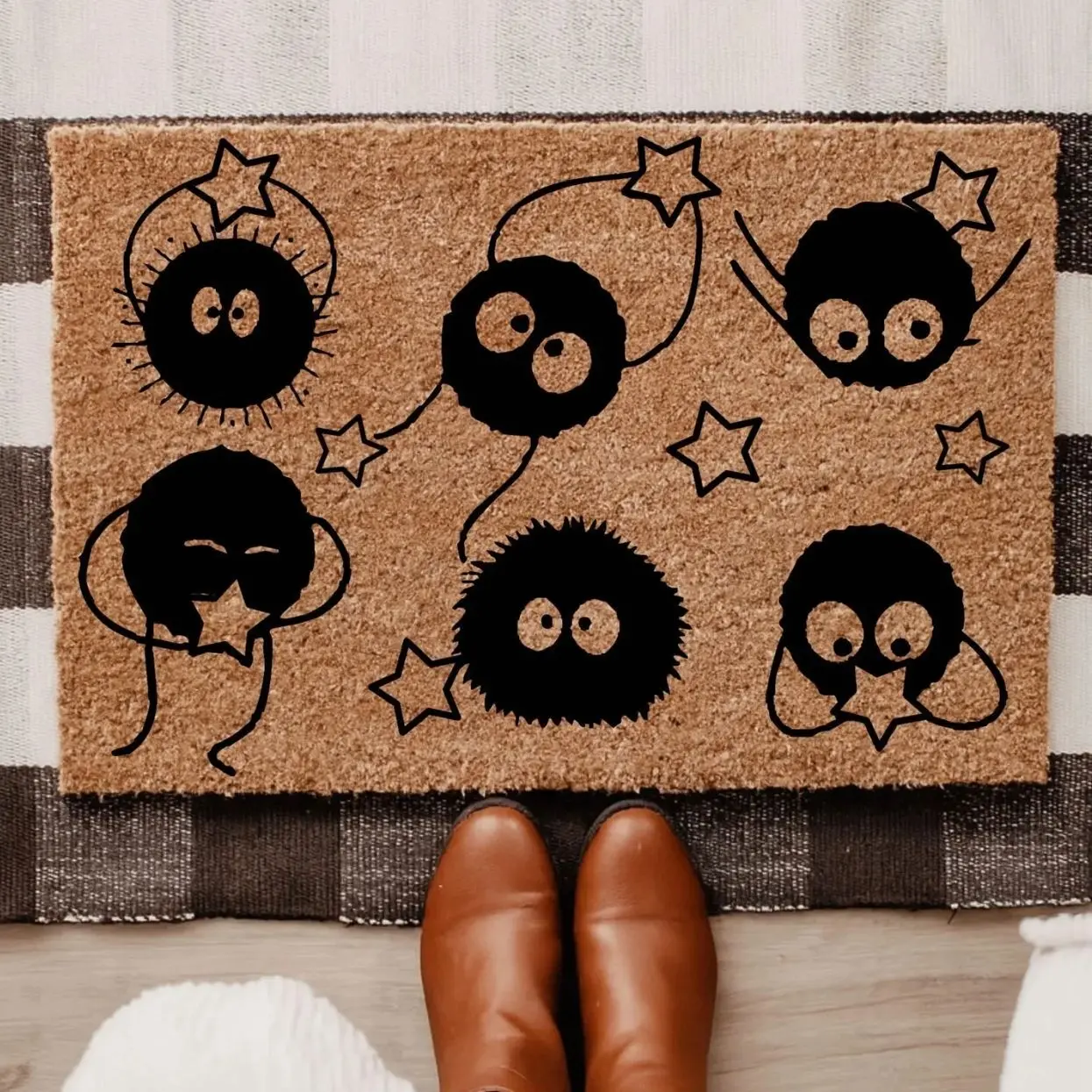 Soot Sprite Doormat, Cute Star Holding Dust Bunny Welcome Mat, Anime Inspired Porch Rug, Fall Entryway Decor, Front Door Mat, Outdoor Rug