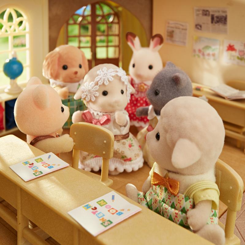 Calico Critter Sheep Family, Set of 4 Collectible Doll Figures