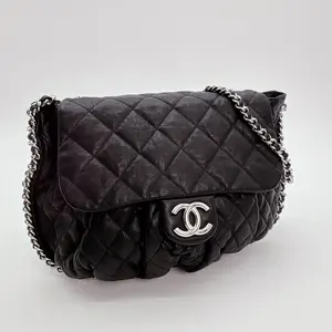 Pre-owned CHANEL Washed Lambskin Quilted Mini Chain Around Flap Black