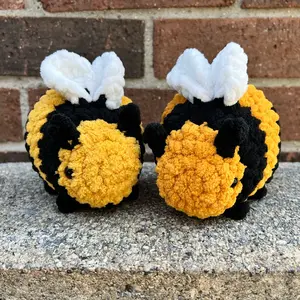 Crochet Chunky Bumblebees