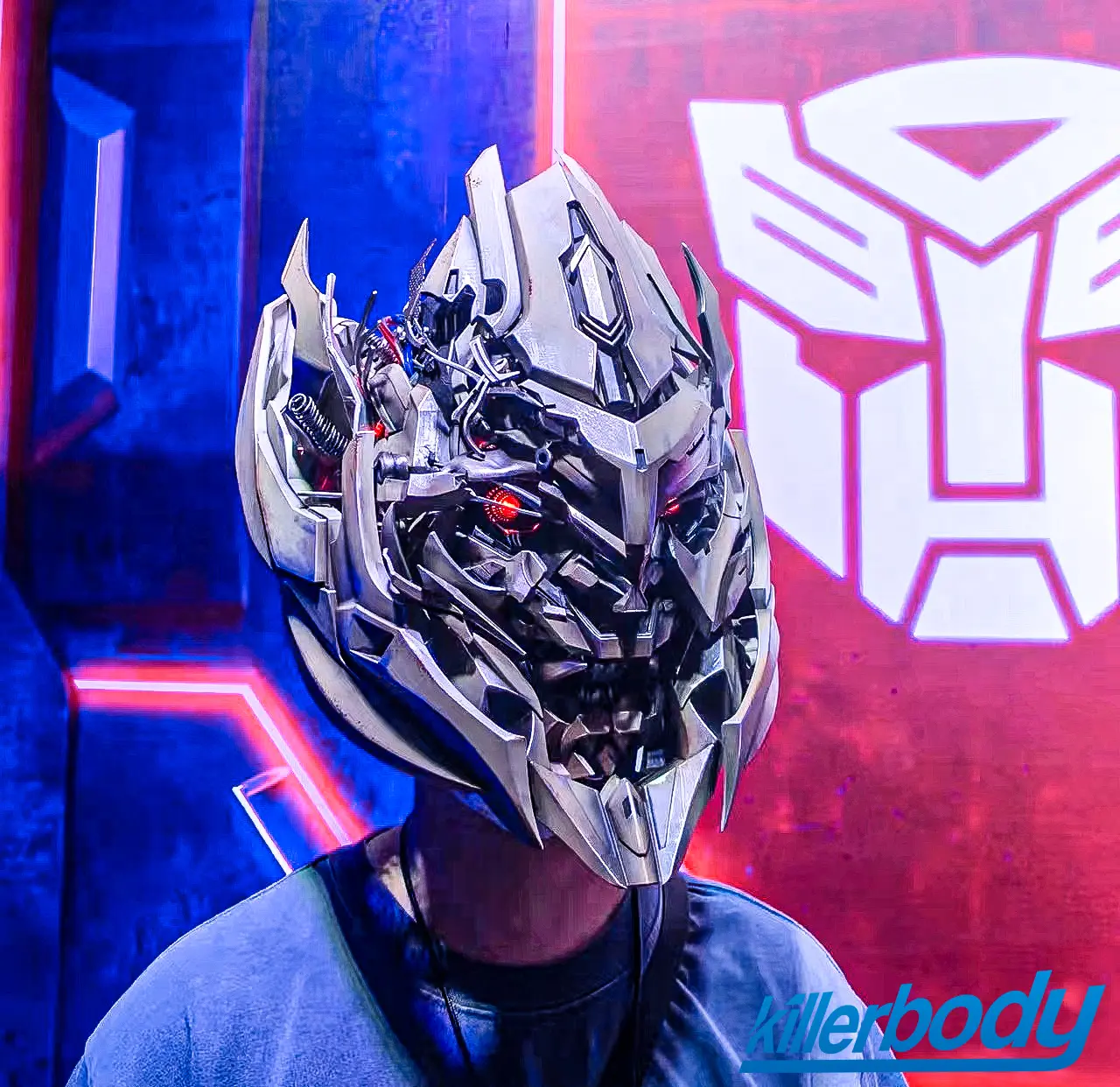 Hasbro TRANSFORMERS Battle Damaged Megatron Wearable Helmet Collectible - Voice Changer, Light-Up Feature, Costumes Accessory
