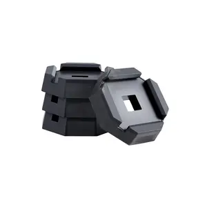 VEVOR RV Leveling Pads, 4-Pack Rubber Trailer Jack Pads, Each with 5000 lbs Capacity, Jack Stabilizer Pad with Large Surface Area, Suitable for 5.5" Square Jack Feet, 5th Wheels Class A/C Motorhomes