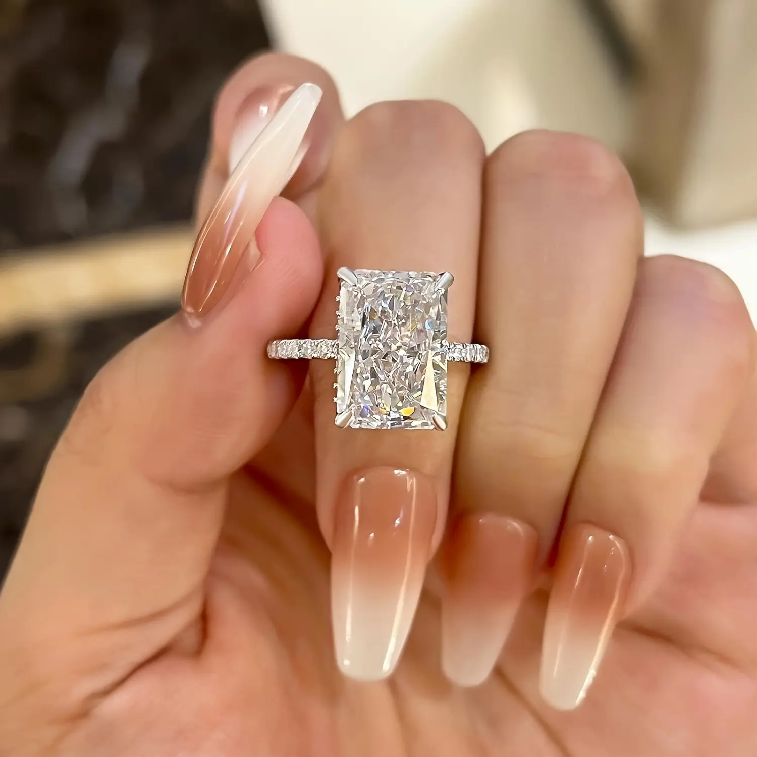 Unisex 925 Sterling Silver 4-Carat Lab-Grown Sparkle Stone Engagement Ring - Simple Elegance December Birthday Jewelry, Ideal for Christmas, Weddings