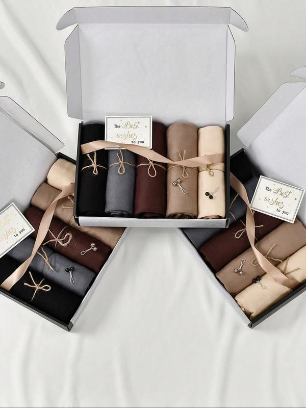 Set of 5 Chiffon Scarves, Modest Hijab and 2 Hair Clips, Matching Colors & Patterns, Perfect for Ramadan & Daily Wear, Includes Gift Packaging Set of 5 Chiffon Scarves, Modest Hijab and 2 Hair Clips, Matching Colors & Patterns, Perfect for Ramadan & Daily Wear, Includes Gift Packaging