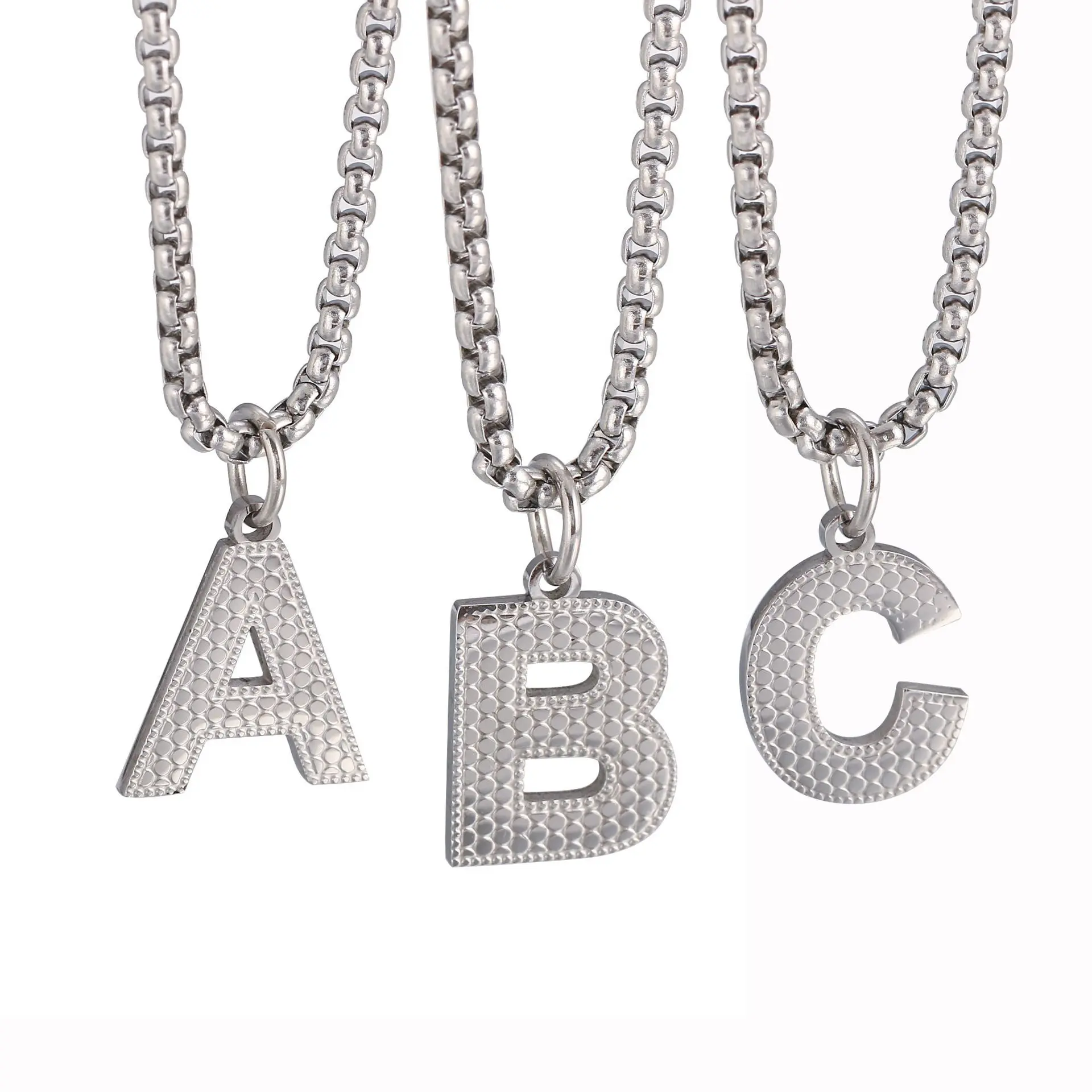 Stainless steel 26 English initials pendant square pearl necklace for men and women without fading jewelry gift
