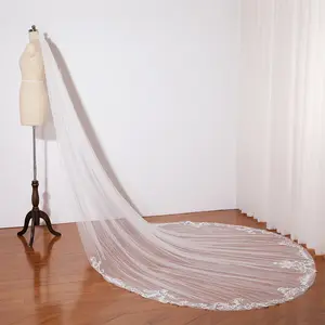 Vintage floral lace bridal veil, Single layer chapel wedding veil, Church wedding veil, Retro cathedral veil with comb, Soft tulle veil, Ivory lace bridal veil